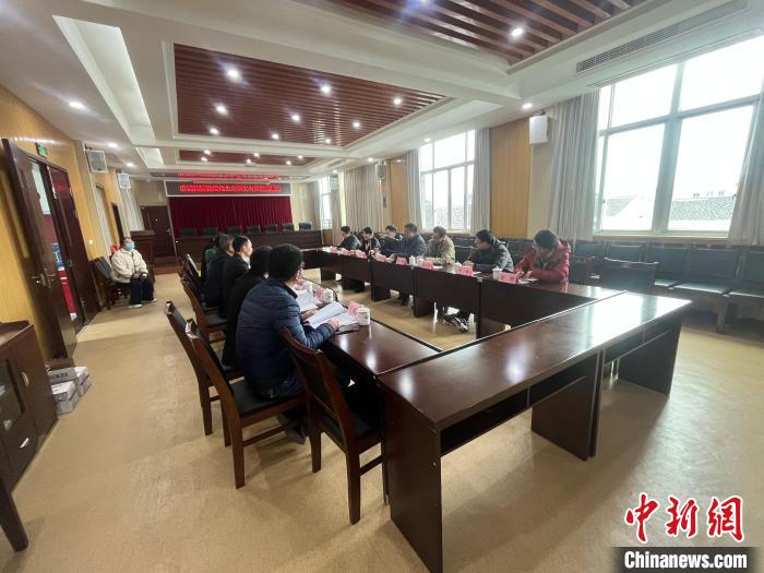 寧波大學(xué)東海研究院召開相關(guān)工作會議。(資料圖) 寧波大學(xué)東海研究院供圖