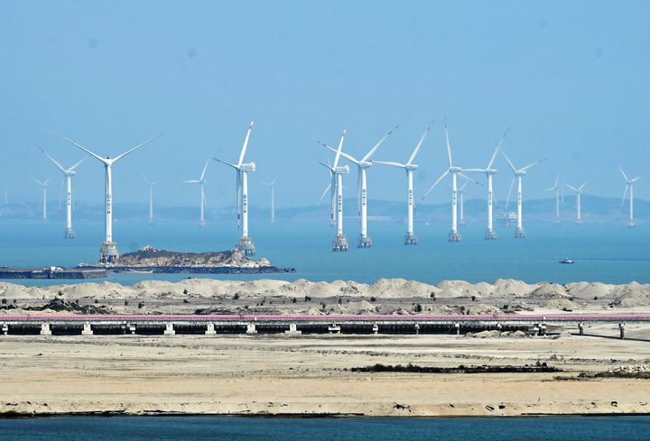2021年3月9日，三峽福清興化灣海上風(fēng)電場。新華社記者 林善傳 攝
