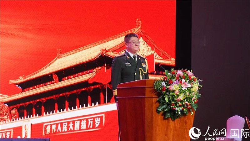 圖為中國駐老撾大使館國防武官李兵大校致辭。人民網(wǎng)記者 孫廣勇攝