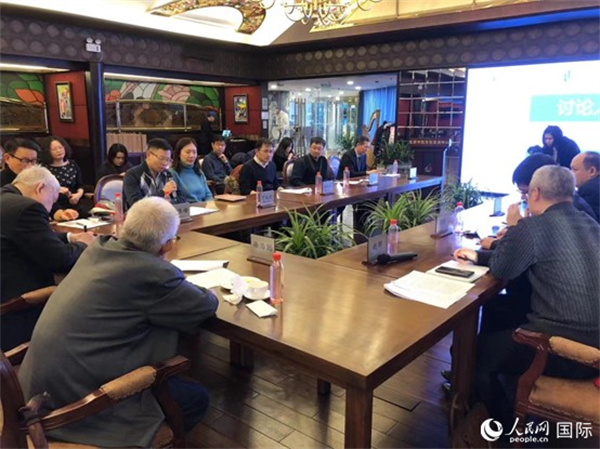 與會(huì)專家學(xué)者就拉美局勢(shì)和中拉關(guān)系展開討論。人民網(wǎng)記者 趙健攝