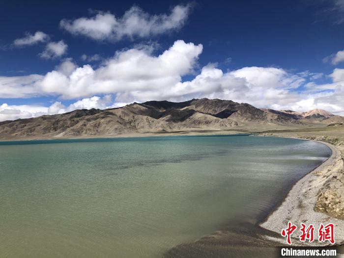 西藏阿里的高原湖泊別若錯(cuò)(又稱別若則錯(cuò))海拔約4470米?！?lt;a target='_blank' href='/'><p  align=