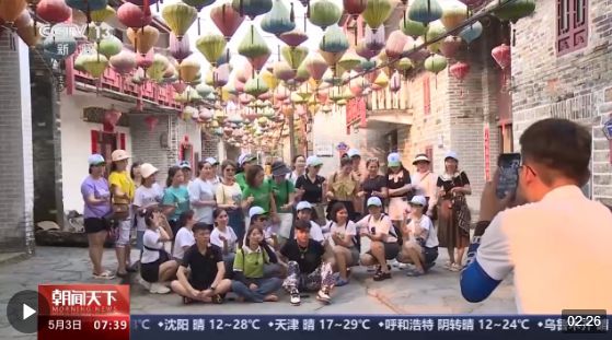 從特色小城到世界級(jí)商圈 這個(gè)“五一”很有“國(guó)際范”！