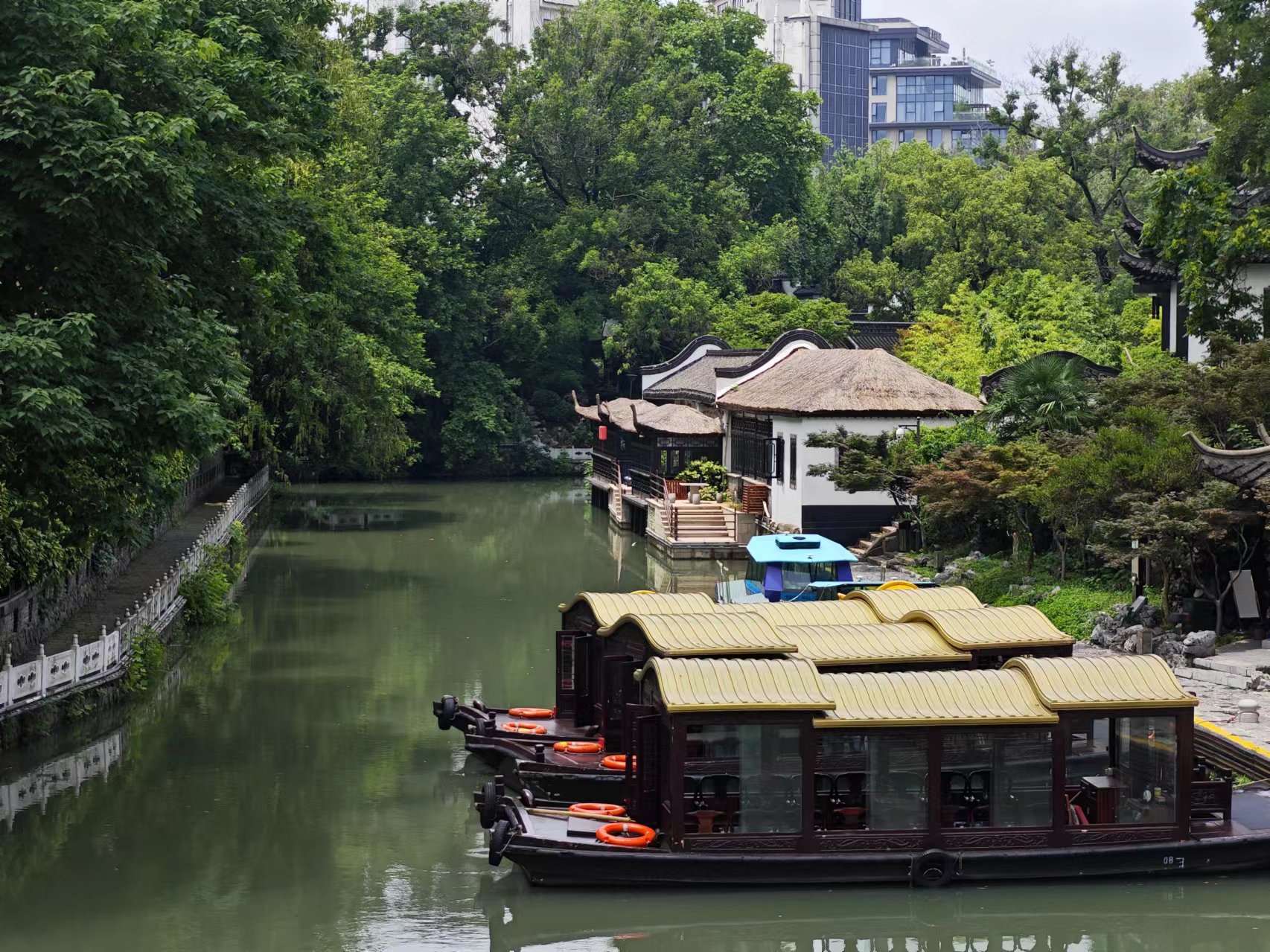 揚(yáng)州大運(yùn)河文化旅游度假區(qū)一角。人民網(wǎng)記者 黃鈺攝