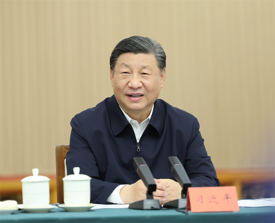 2024年5月23日下午，中共中央總書記、國家主席、中央軍委主席習近平在山東省濟南市主持召開企業(yè)和專家座談會并發(fā)表重要講話。新華社記者 鞠鵬 攝