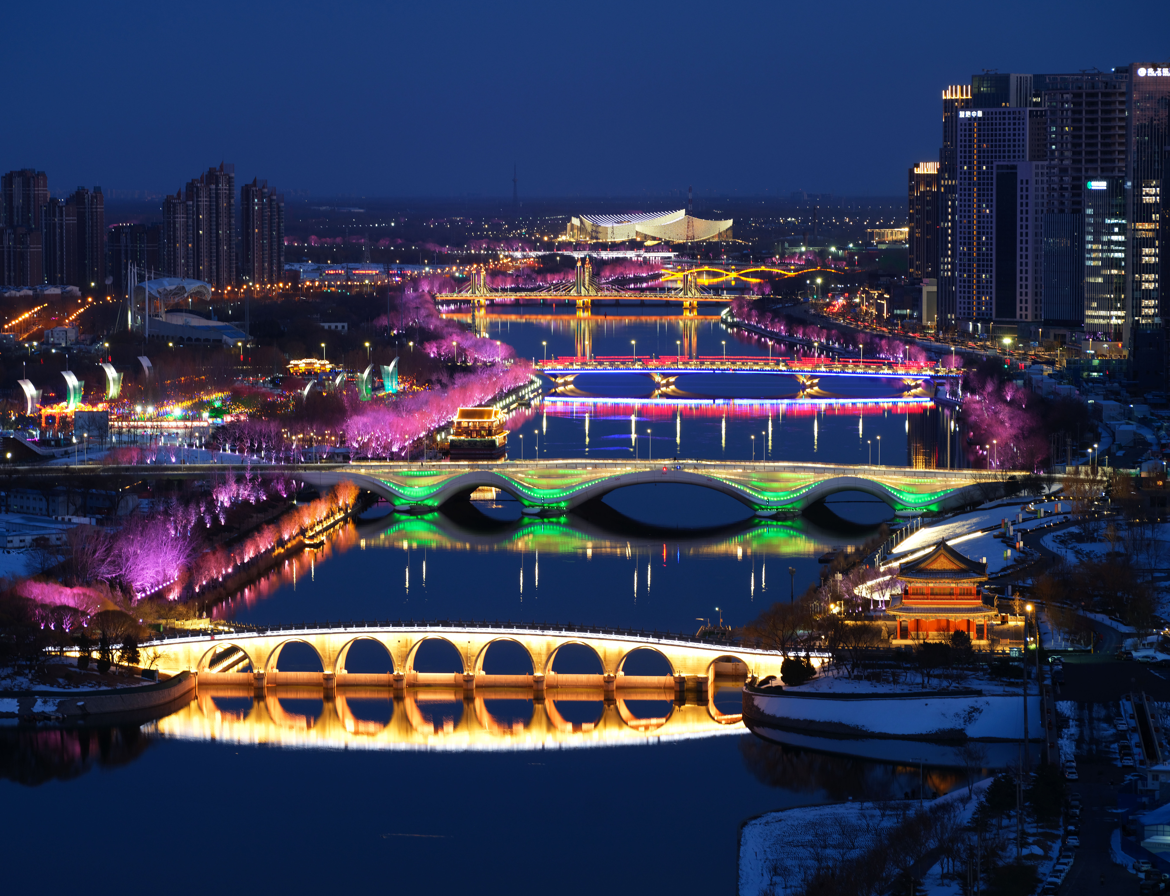 2024年2月22日，京杭大運(yùn)河北京通州段夜景。