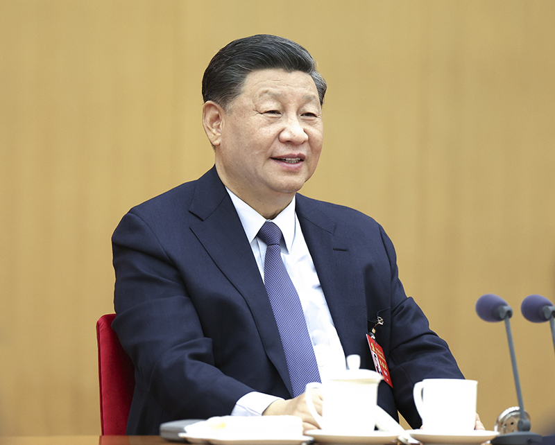 2022年10月17日，習(xí)近平同志參加黨的二十大廣西代表團(tuán)討論。