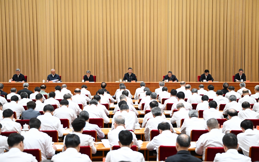 7月14日至15日，中央城市工作會(huì)議在北京舉行。中共中央總書(shū)記、國(guó)家主席、中央軍委主席習(xí)近平出席會(huì)議并發(fā)表重要講話。中共中央政治局常委李強(qiáng)、趙樂(lè)際、王滬寧、蔡奇、丁薛祥、李希出席會(huì)議。