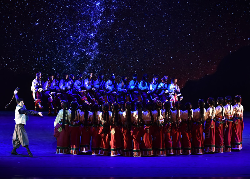 3、這是《圓夢(mèng)》在國家大劇院演出時(shí)的劇照（唐召明提供，2015年10月13日）_副本.jpg