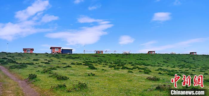 圖為地處同仁市加吾鄉(xiāng)東維村的農(nóng)家樂。　韓麗 攝