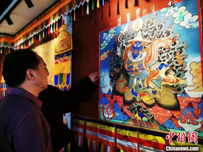 探訪青?！盁嶝曀嚾酥摇保好耖g畫師傾力傳承人類“非遺”