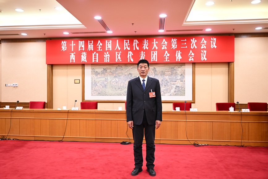 全國(guó)人大代表、國(guó)網(wǎng)拉薩供電公司城區(qū)供電服務(wù)中心帶電作業(yè)保電班副班長(zhǎng)扎西尼瑪。次吉美朵攝